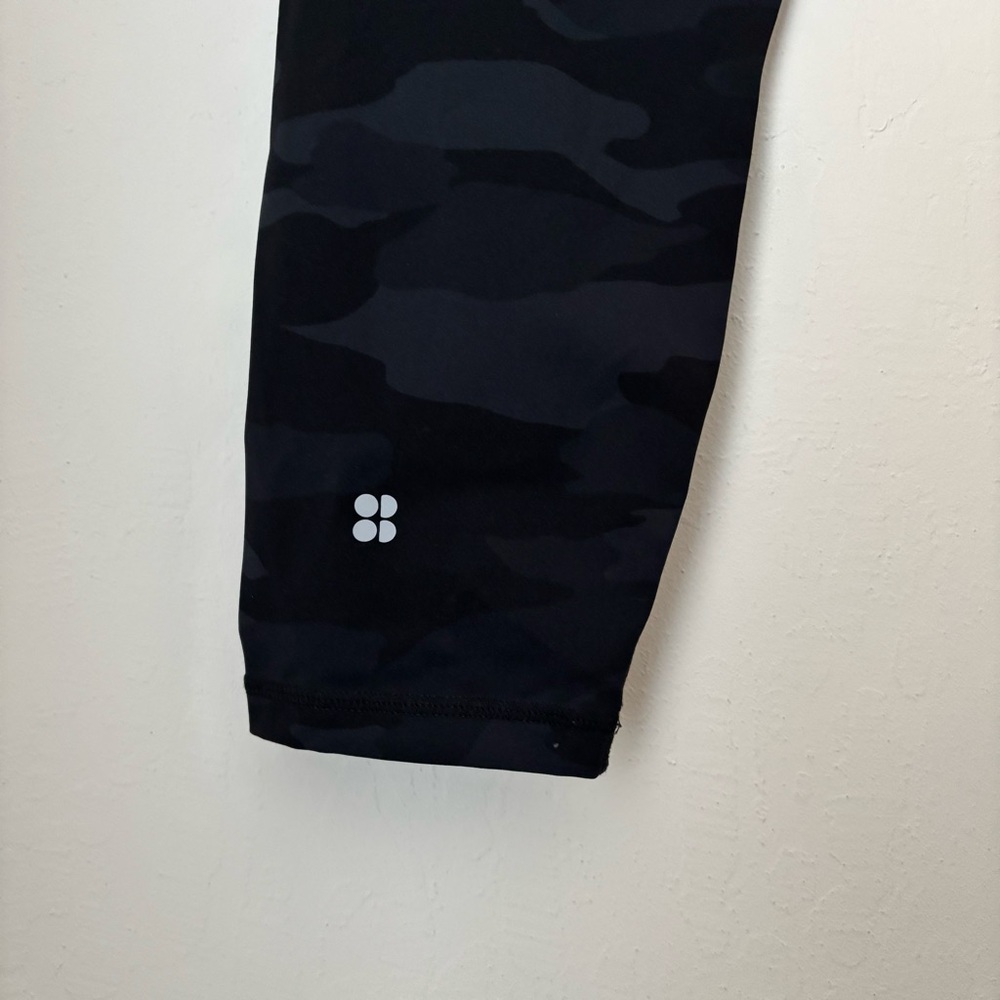 Sweaty Betty Power 7/8 Gym Leggings in Ultra Black Camo Print Size US 12 Active - Picture 9 of 13